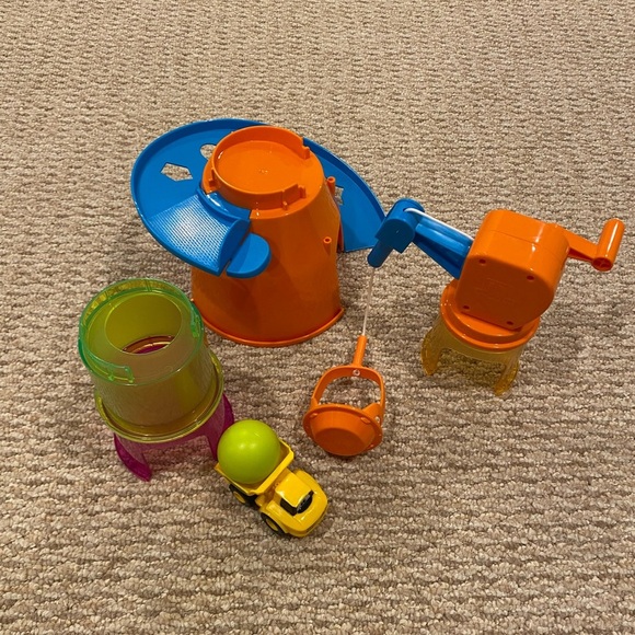 BB Junior Volvo Stacking Crane Toddler Toy - Picture 2 of 5